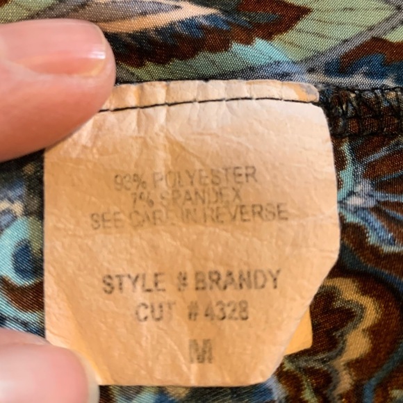Laura Max v-neck button up Brandy blouse - Picture 5 of 6